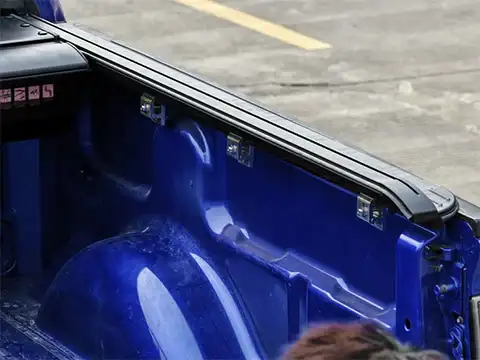 Manual Hard Aluminum Retractable Tonneau Cover For Ssangyong